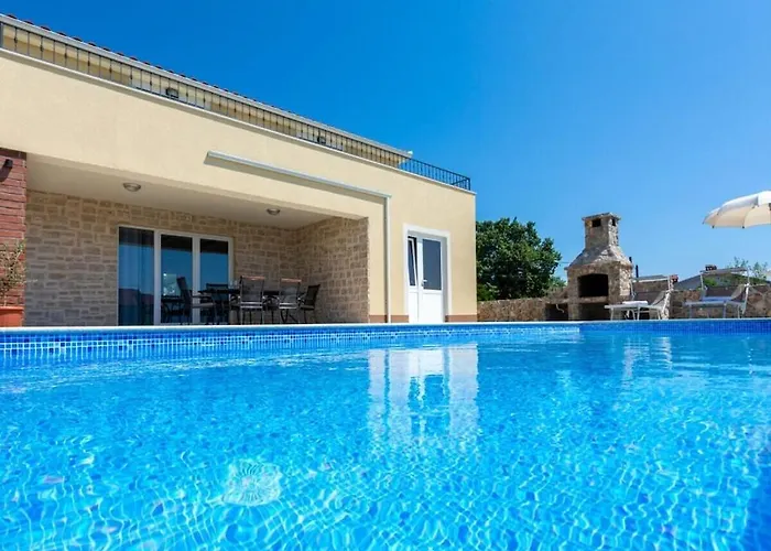 Villa In Krk With Swimming Pool